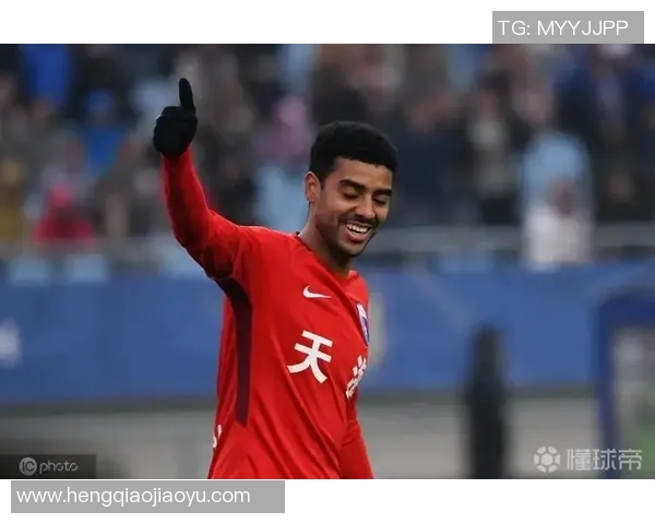 斯特拉与图尔的精彩对决分析及赛季表现回顾